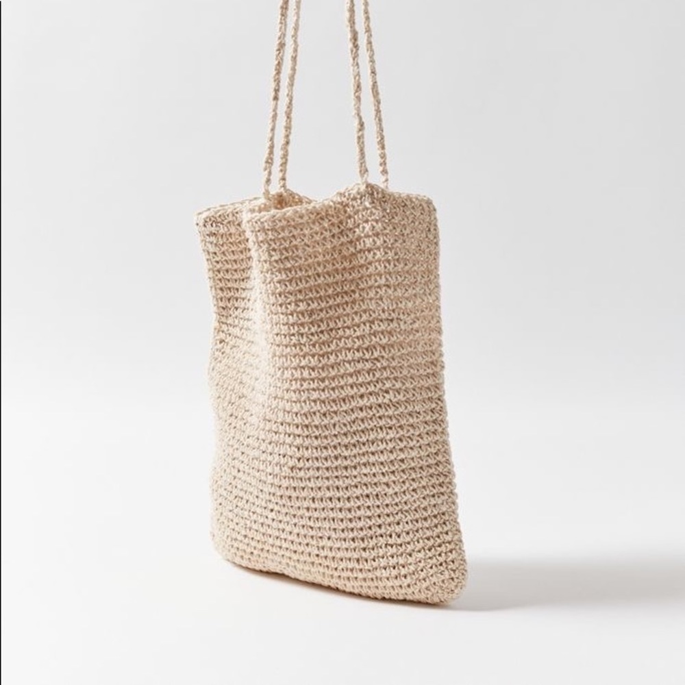UO Hazel Straw Tote